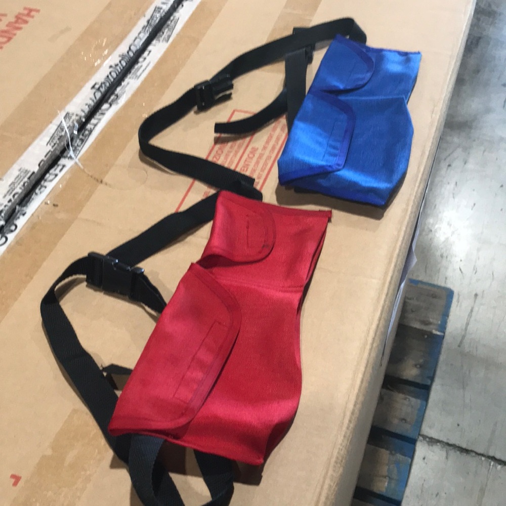 2 Vintage Fanny packs red and blue